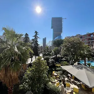 Apartment In Skanderbeg Square - Center 1, Tirana